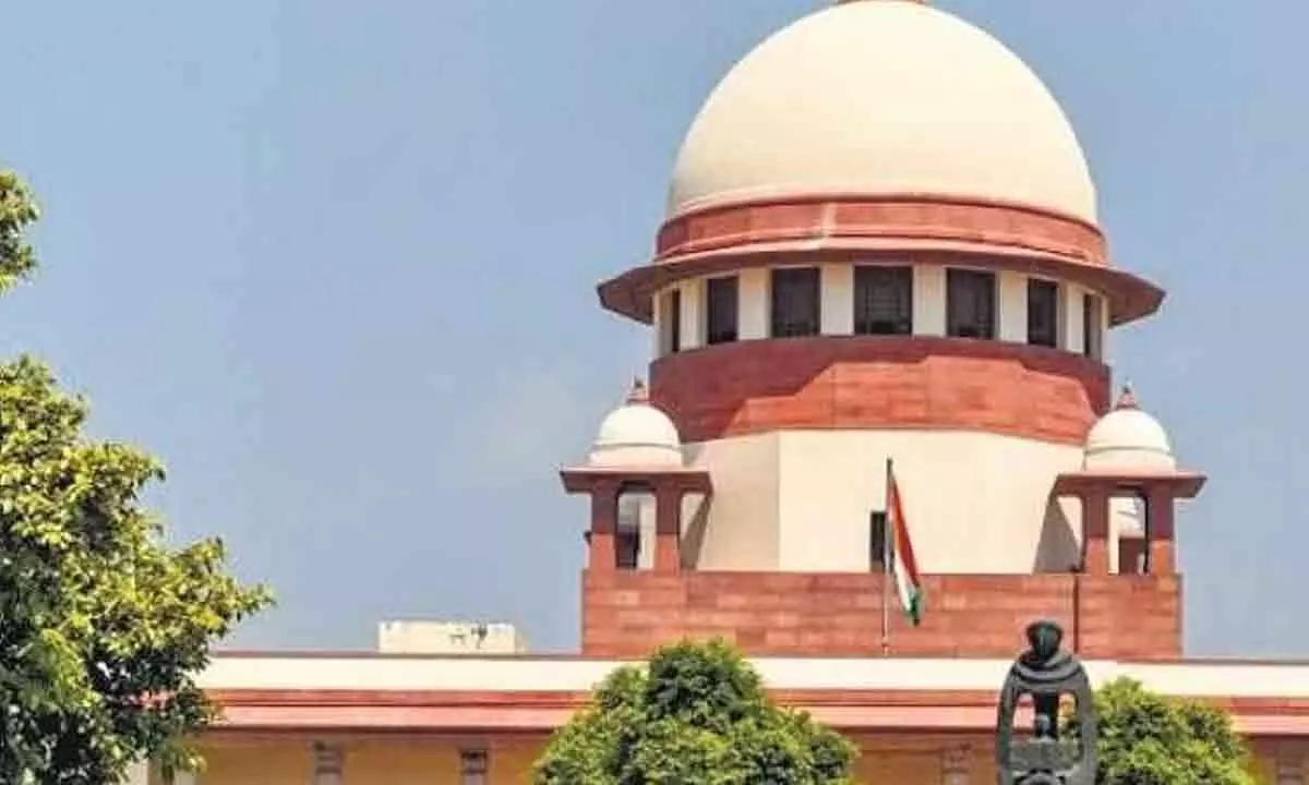 New Delhi: Supreme Court slaps Rs. 2k as costs on advocate