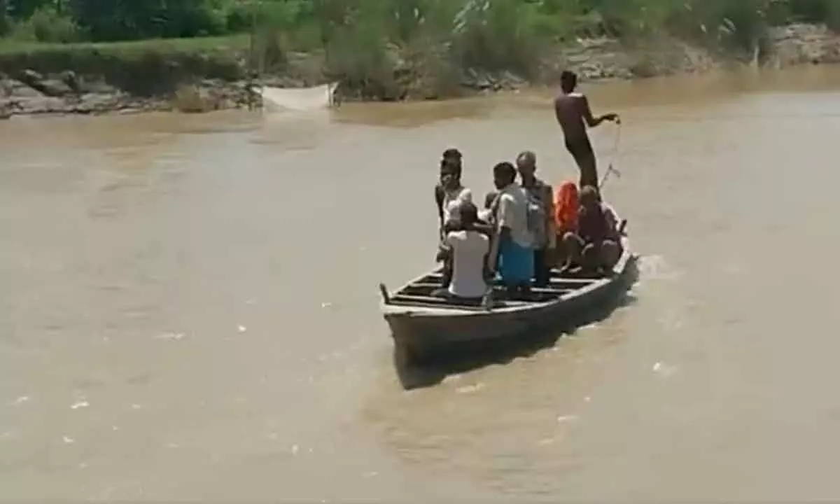 18 children missing in Bihar boat accident