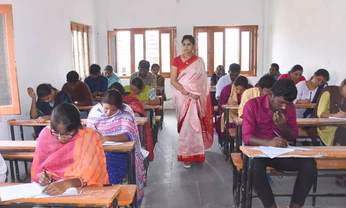 DC Inspects TET exam centres in the district