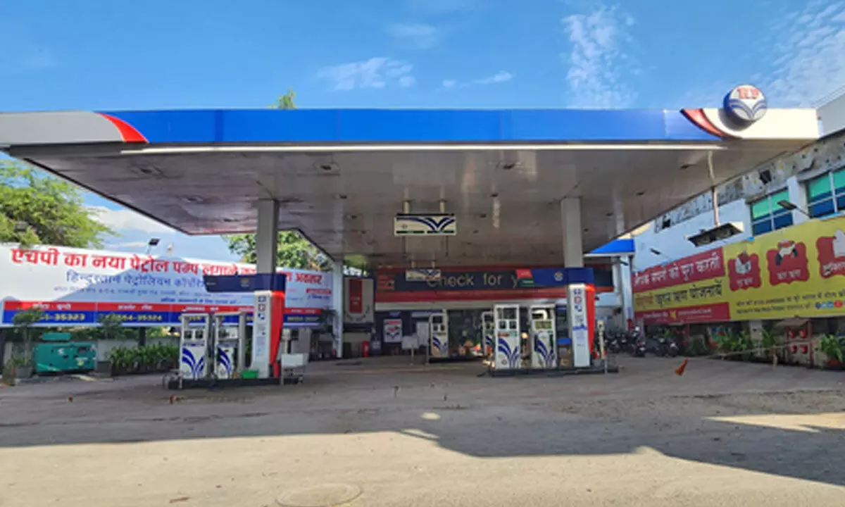Rajasthan: Petrol pump operators postpone strike after talks with govt