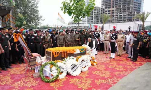 Heroes of Anantnag cremated with military honours
