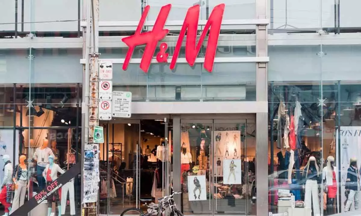 Hm showroom hotsell