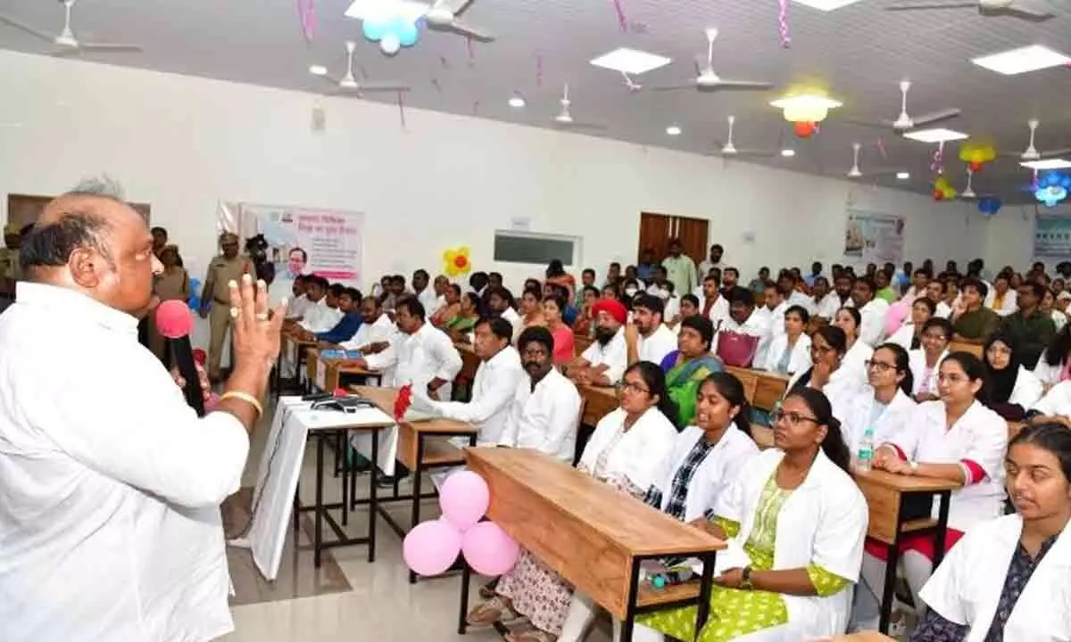 Kalvakuntla Chandrashekhar Rao inaugurates Karimnagar Government Medical College virtually