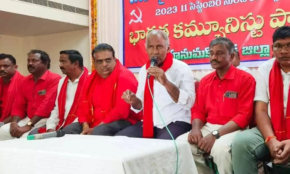 Warangal: CPI speaks BJP language, says K Chandrasekhar Rao scared of MIM