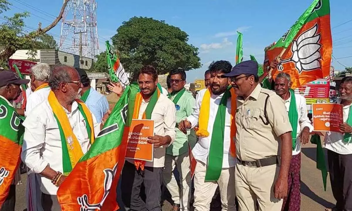 BJP leaders arrested at Kalluru in Khammam district