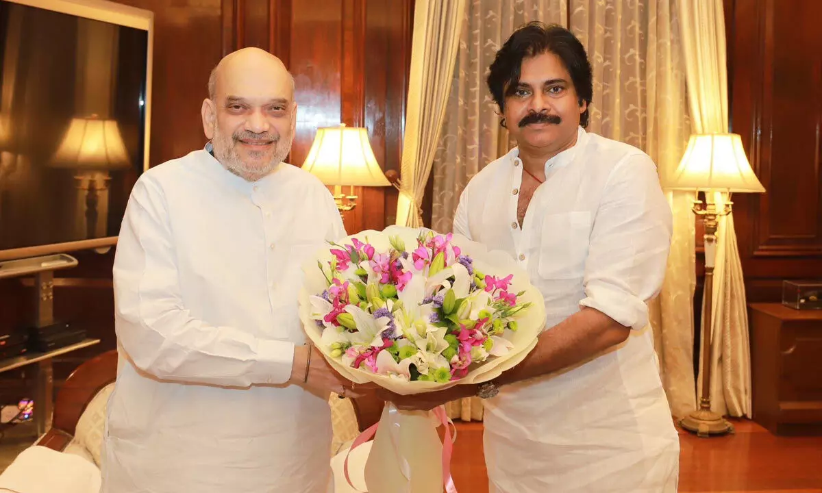 Pawan to apprise Shah about tie-up with TDP