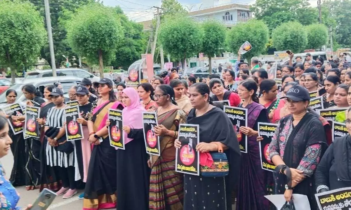 TDP women activists take out a rally in Guntur city on Saturday demanding the release of former Chief Minister and TDP national president N Chandrababu Naidu