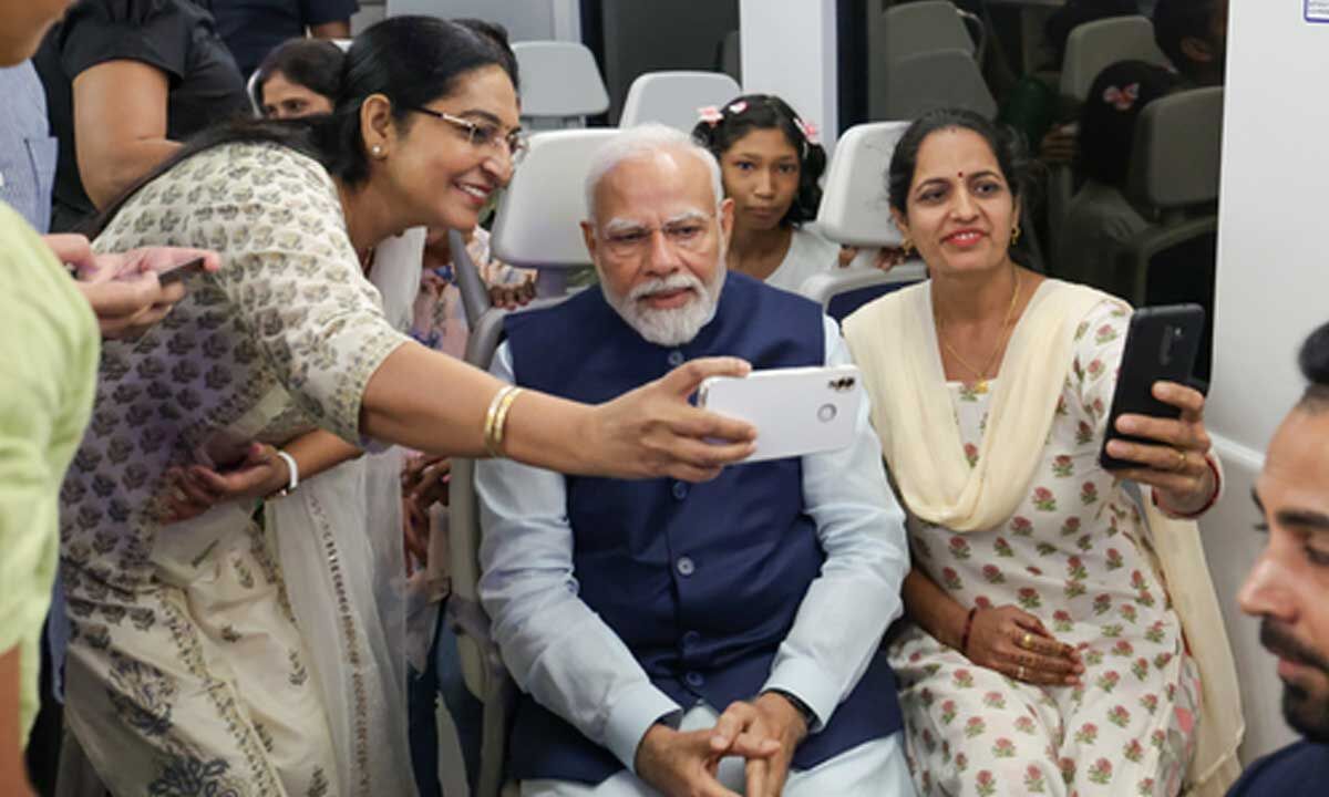 PM Modi Celebrates 73rd Birthday In Delhi Metro