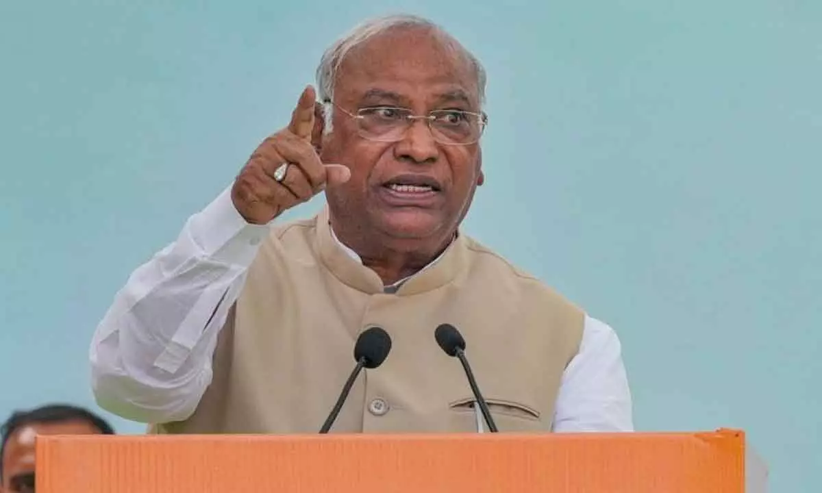 Congress Party Gears Up for Elections: Mallikarjun Kharge Urges Vigilance And Unity