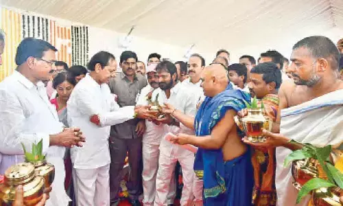 Hyderabad: K Chandrashekar Rao fulfills dream of thirsty Palamuru region