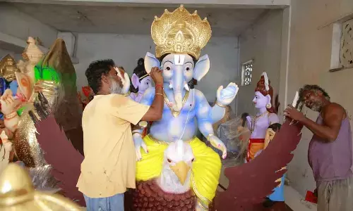 Various forms of Vinayaka idols in Bommala Quarters —Photos: Kalakata Radhakrishna