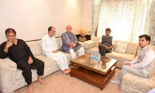 J&K L-G visits slain police officer’s family to offer condolences