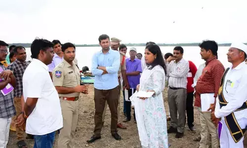 Collector inspects preps for Ganesh immersion