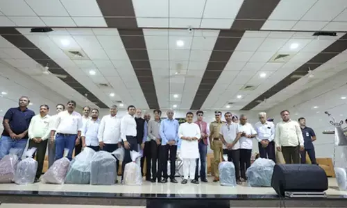 Stolen diamonds recovered & returned to owners, Guj Minister rewards cops