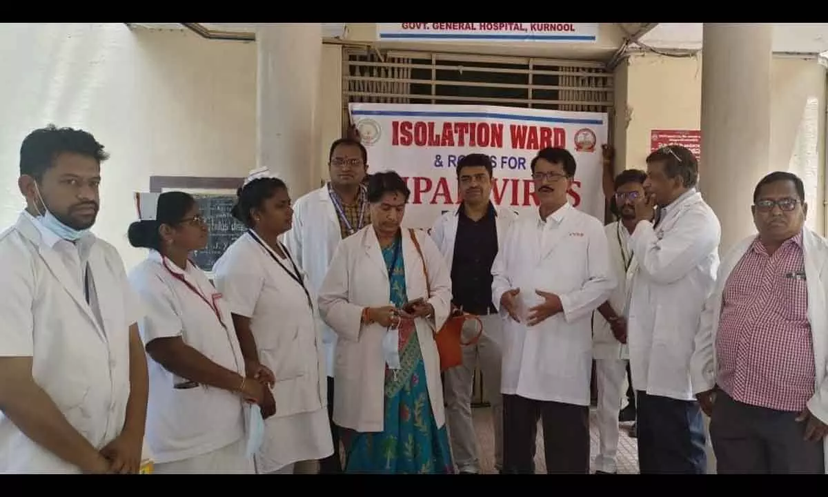 Government general hospital superintendent Dr Venkataranga Reddy conducting mock drill to tackle Nipah virus on the hospital premises in Kurnool on Wednesday. An isolation ward is set up to Nipah infected patients also.
