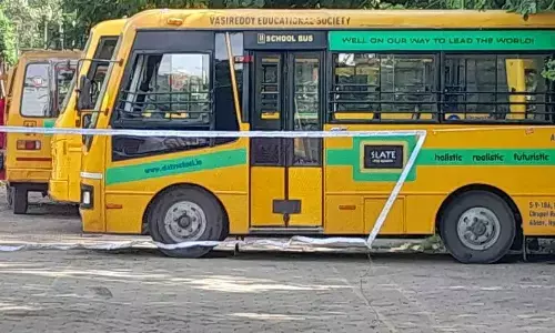 Hyderabad: Illegal parking at Public Garden ruffles morning walkers’ feathers