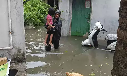 Heavy rains flood several areas in Nagpur; 180 rescued Heavy rains flood several areas in Nagpur; 180 rescued