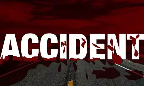 Andhra Pradesh: Bus rams into students in Chilakaluripet, one dead