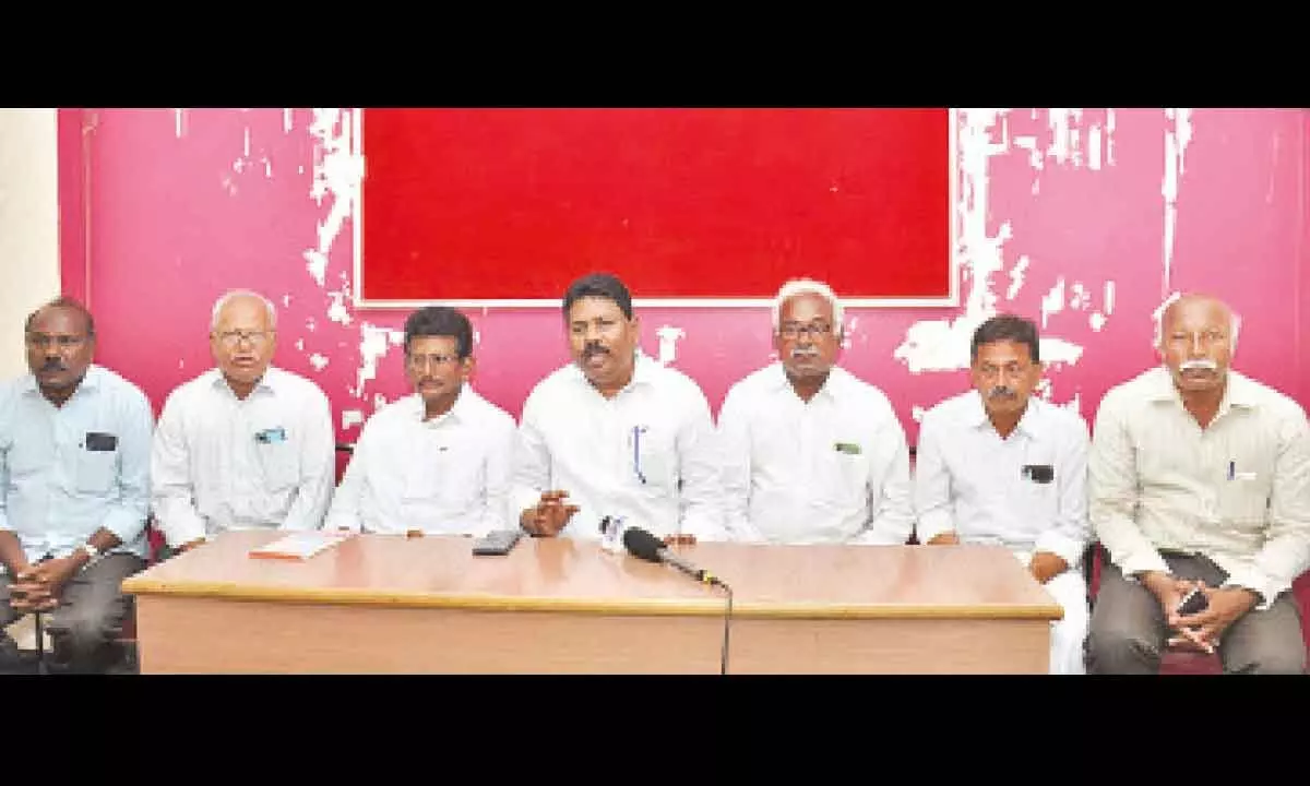 Left parties’ leaders speaking at a meeting held at Mallaiah Lingam Bhavan in Ongole on Sunday