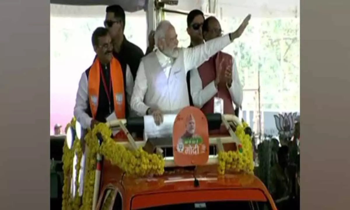 PM Modi reaches BJP’s ‘Karyakarta Mahakumbh’ in Bhopal, takes round of Jamboori Maidan