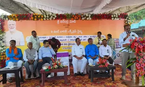 BJP celebrates arrival of  Vande Bharat at Shadnagar railway station