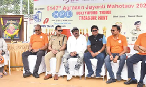 Agarwal Samaj organises treasure hunt, cars take part with a touch of Bollywood