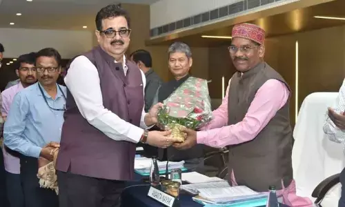 Member of National Commission for Scheduled Tribes interacts with RINL management