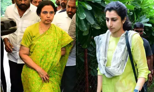 Wife N Bhuvaneshwari & daughter-in-law Brahmani to meet Babu through Mulakat today in jail
