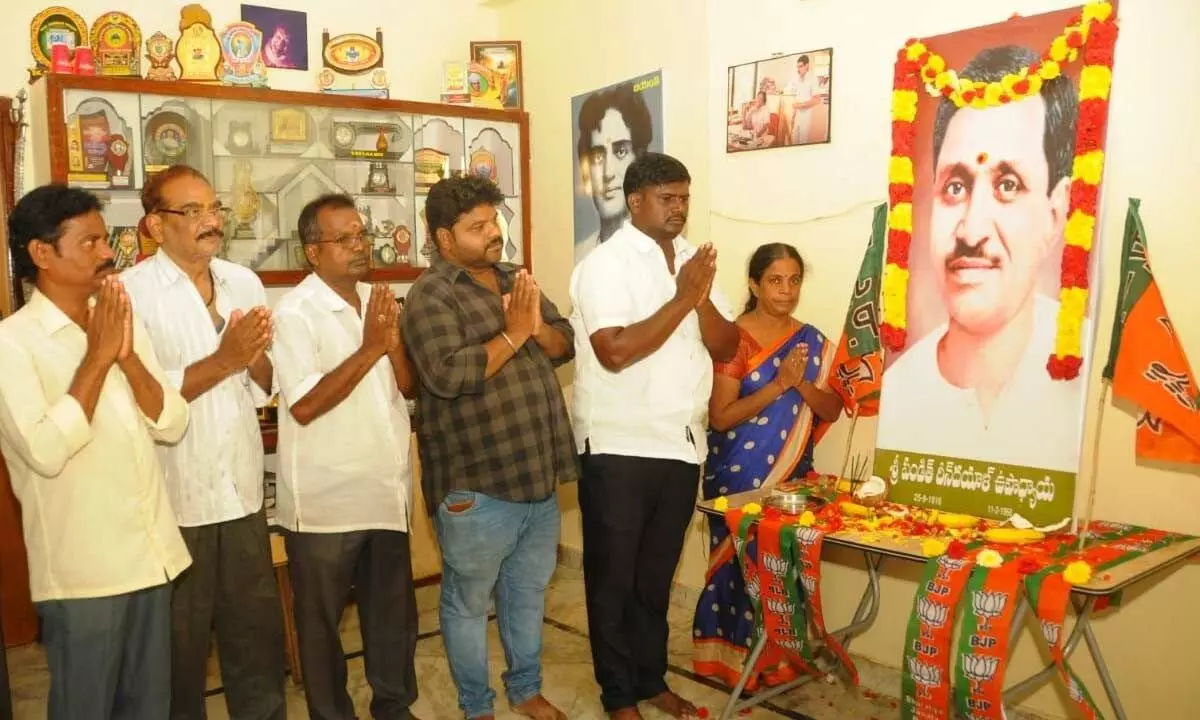Rich tributes paid to Pandit Deenadayal, SP Balu