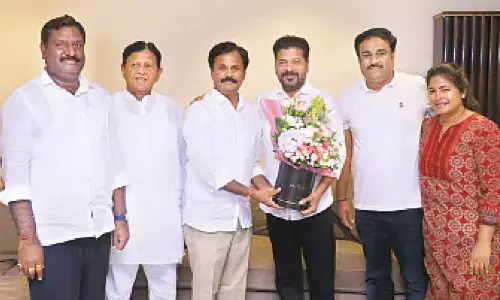 Ex-Bhongir DCC chief returns to Congress; more leaders, including BRS MLAs, to follow