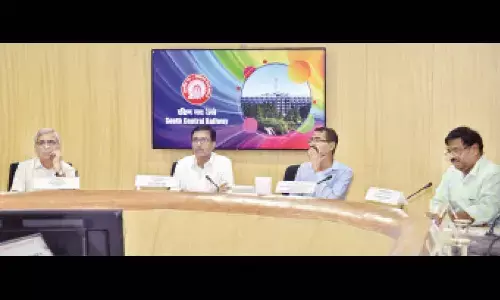 SCR holds review meet on safety in train operations