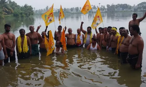 Jala Deeksha of TDP leaders in Rajavolu