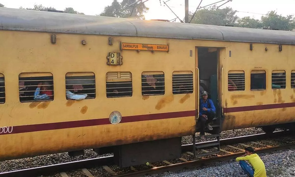 Visakhapatnam: Sambalpur-Banaras Express service fulfils people’s desire