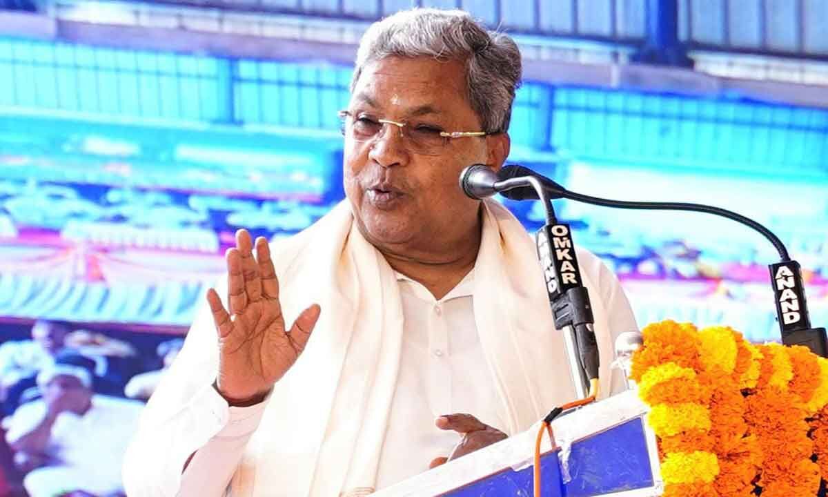 Siddaramaiah greets people of Karnataka on Vijaya Dashami