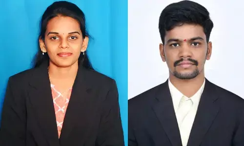 NSS volunteer Sathvika and NSS volunteer K Jaya Maruthi