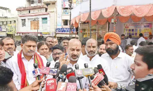 BJP claps back at BRS for outbursts against Guv Tamilisai