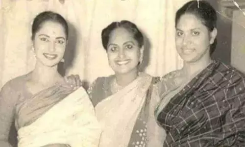 Waheeda Rehman’s first performance as dancer was in Berhampur in 1952