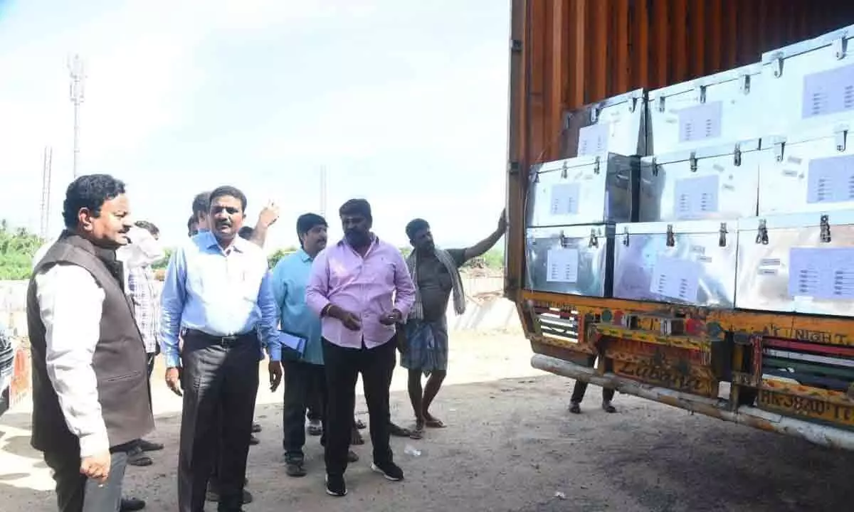 Tirupati: Ballot & control unit boxes reach Tirupati