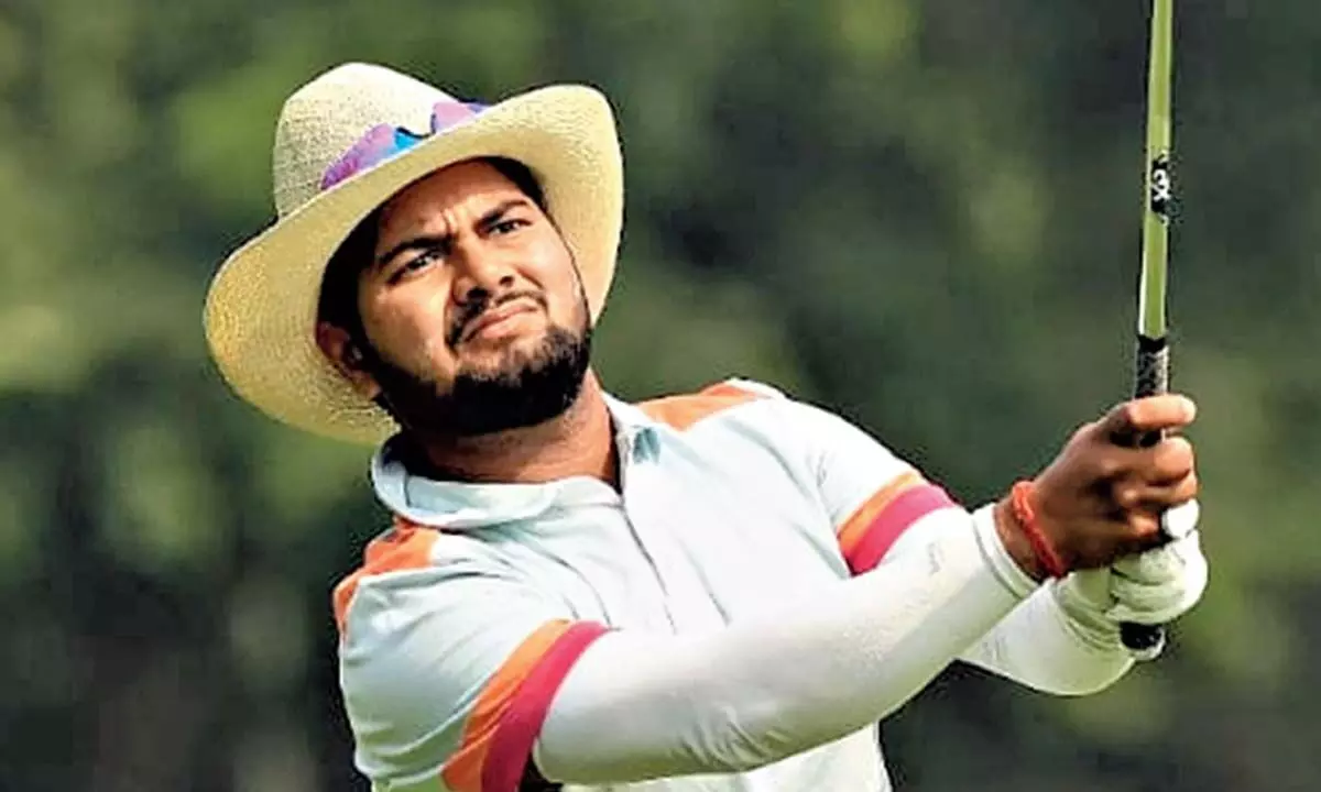 Aman Raj cards 63 to storm into third-round lead