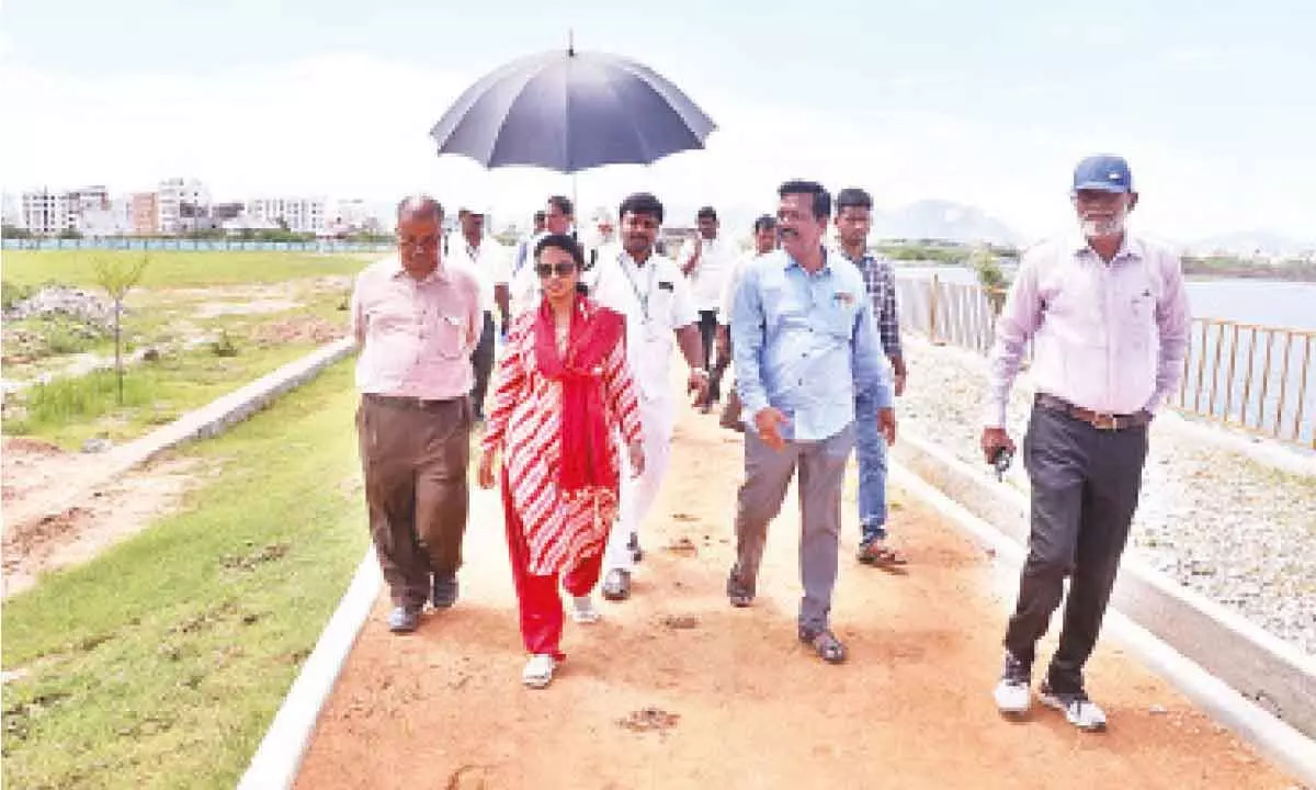 Tirupati: Civic chief inspects cricket stadium works
