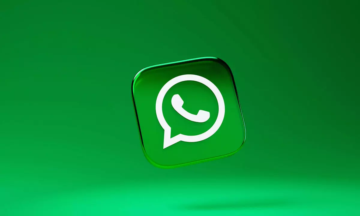 WhatsApp plans to replace green checkmark with blue one for verified channels