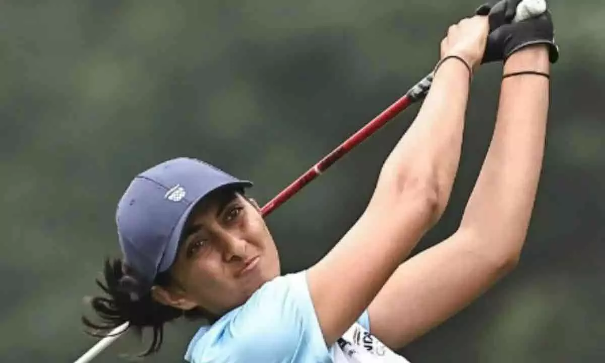Aditi closes in on historic gold; Indian women team in top spot