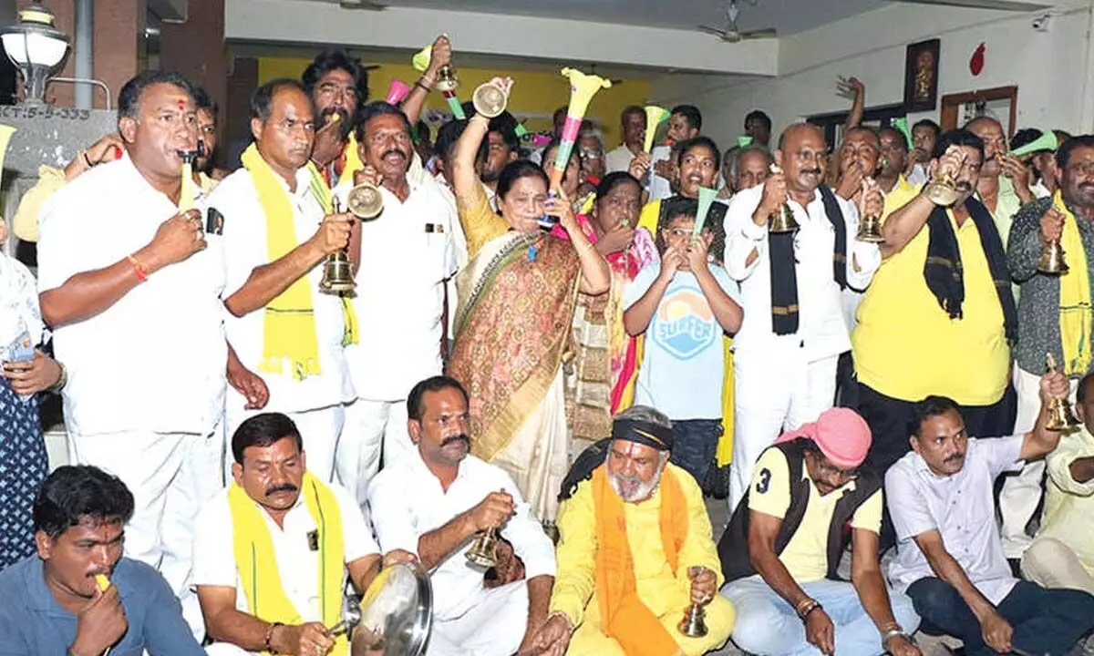 TDP Tirupati constituency in-charge M Sugunamma along with other leaders taking part in ‘Motha Mogiddam’ programme on Saturday evening.