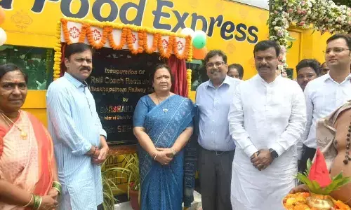 Union minister launches rail coach restaurant in Vizag