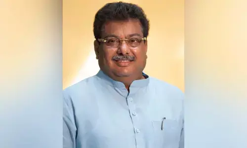 Karnataka Industries Min discusses investment opportunities with Consul-General at Houston in Texas