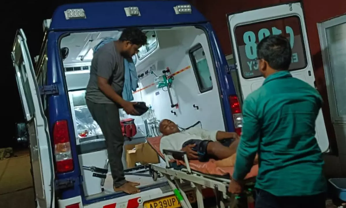 Victim B Papu getting shifted to Vizianagaram Government Hospital for treatment