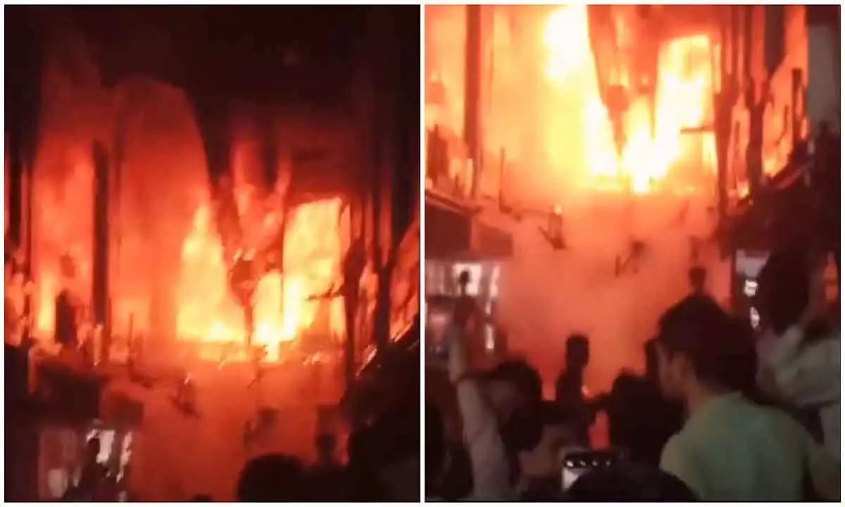 Massive fire erupts at Surats historic Bombay market