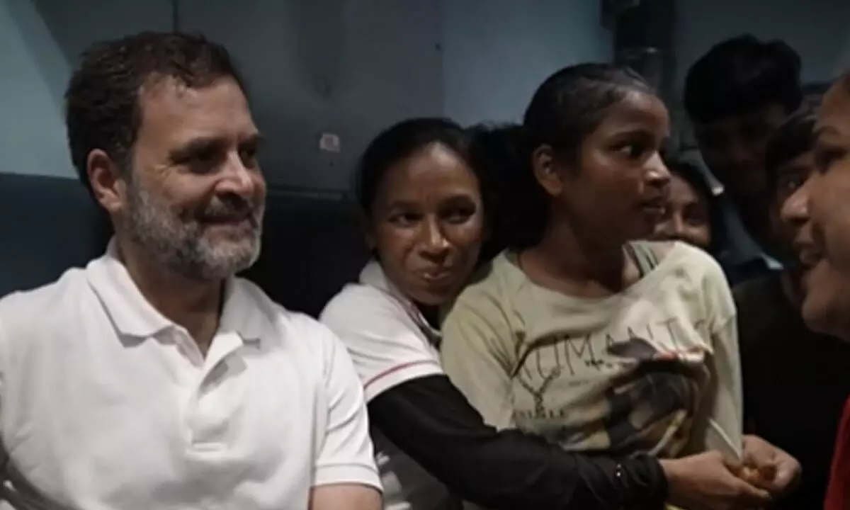 A glimpse of India: Rahul shares video of train journey from Bilaspur to Raipur