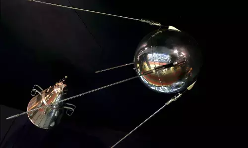 What happened on October 4 in History