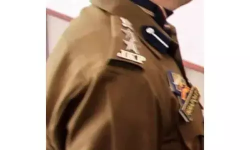 Two men impersonating police officers arrested in Jammu